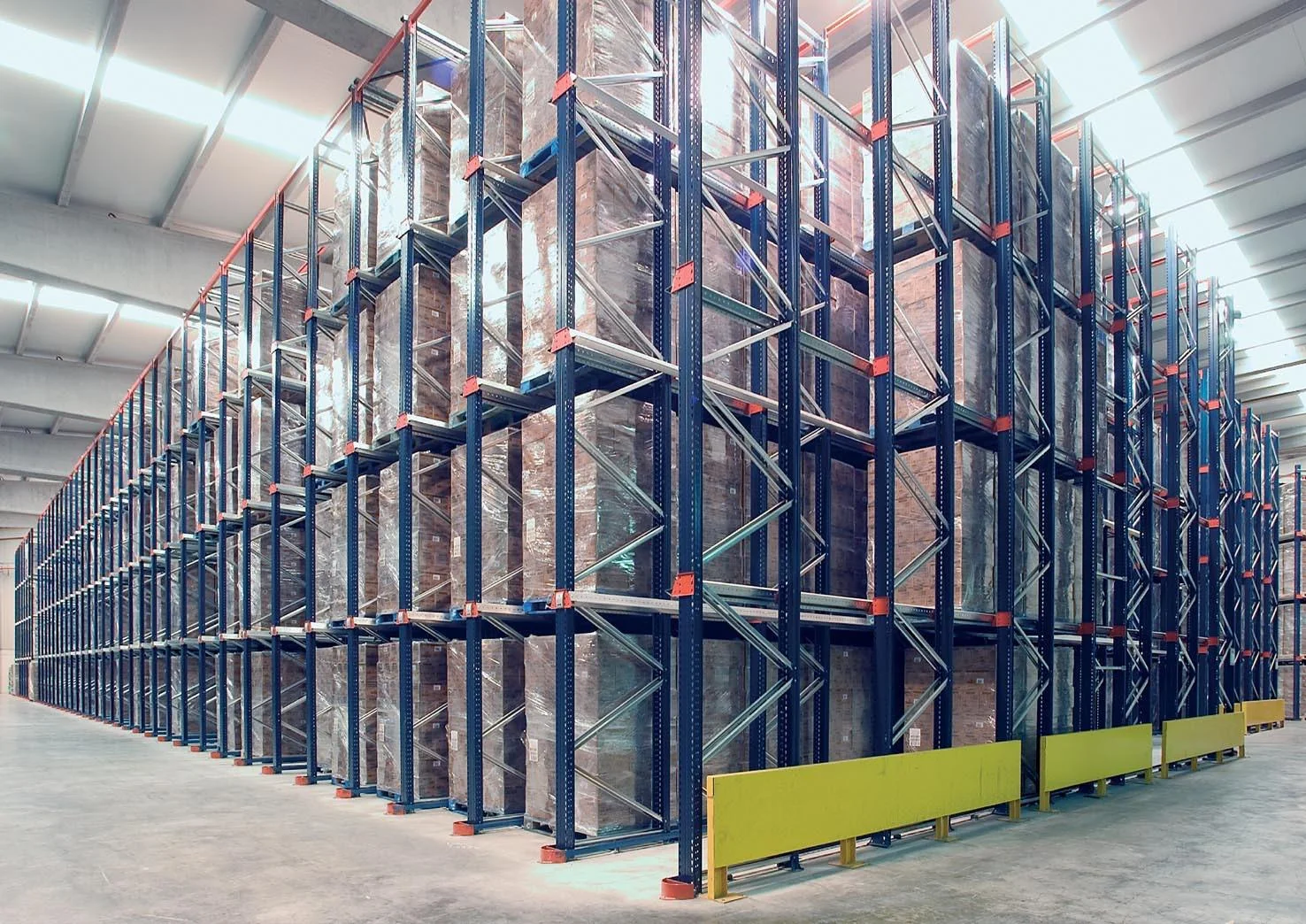 Drive-in Racking System - Side View